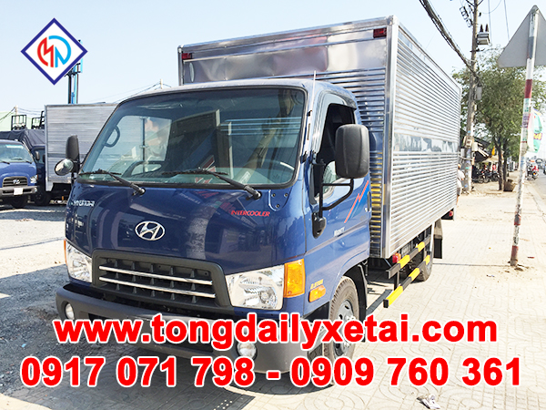 Xe Tải Hyundai 2.5 Tấn HD65 Thùng Kín