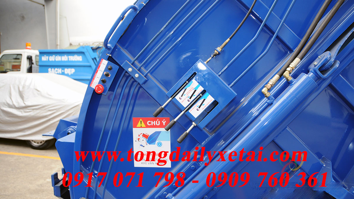 xe-chuyen-dung-xe-ep-rac-erchi-045-CT5