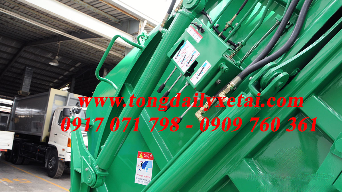 xe-chuyen-dung-xe-ep-rac-ermhi-063-CT1