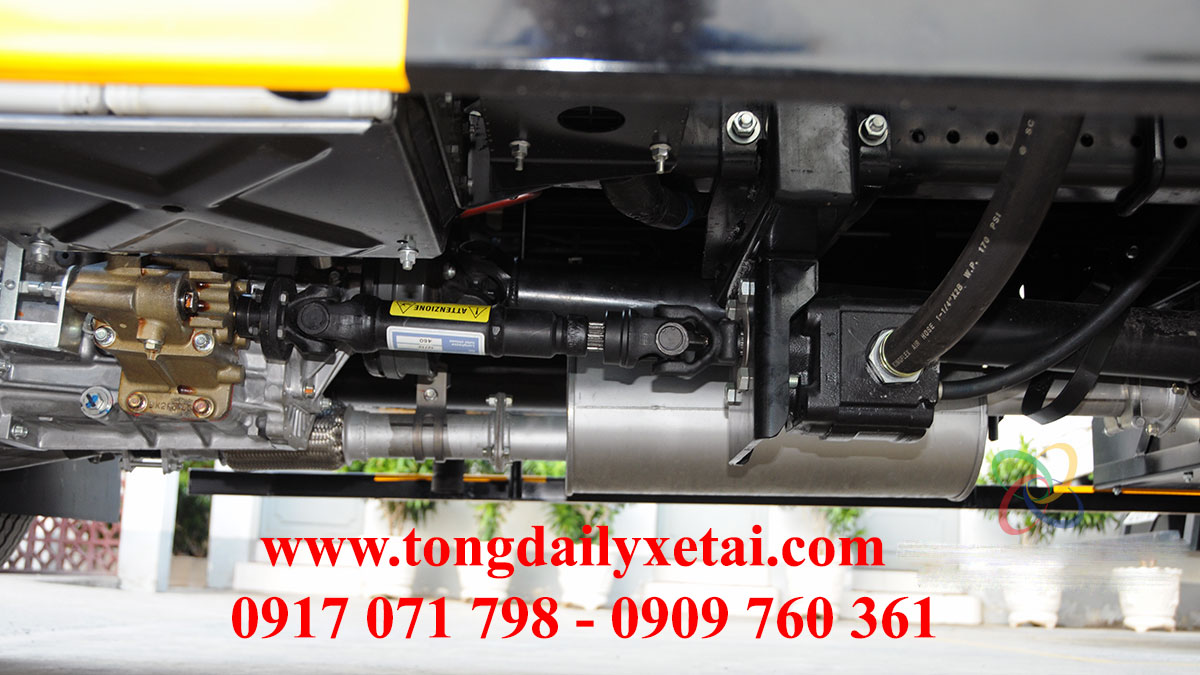xe-chuyen-dung-xe-ep-rac-ermmi-030-CT05