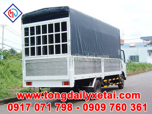 isuzu-nqr75m-thung-mui-bat1