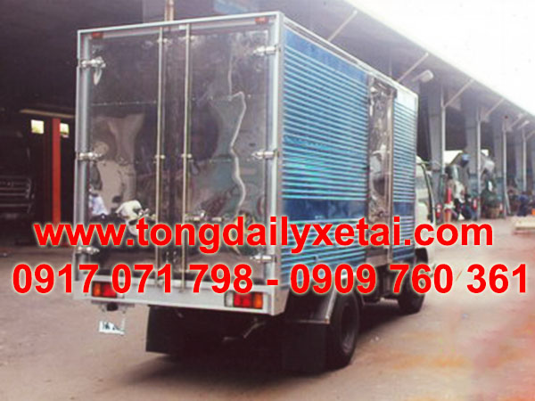 Xe Tải Isuzu 2.2 Tấn Thùng Kín
