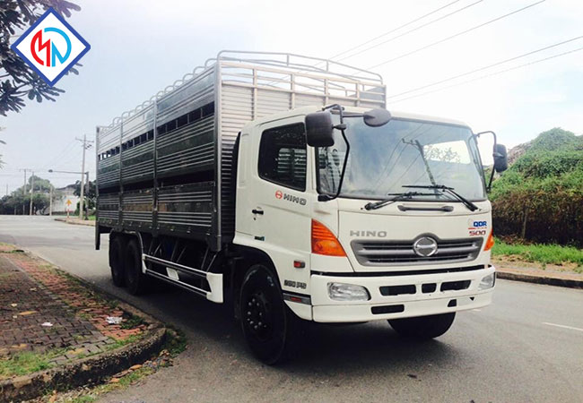 Xe Tải Hino Chở Gia Súc 