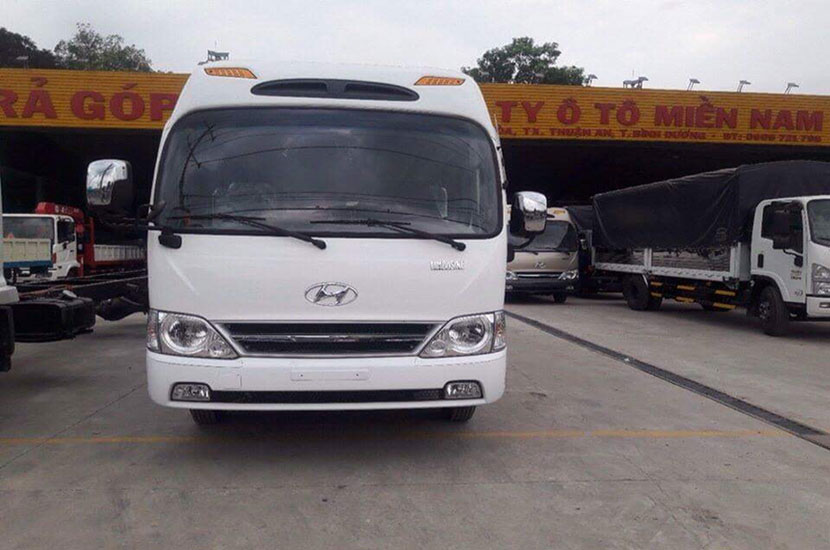 xe khách Hyundai