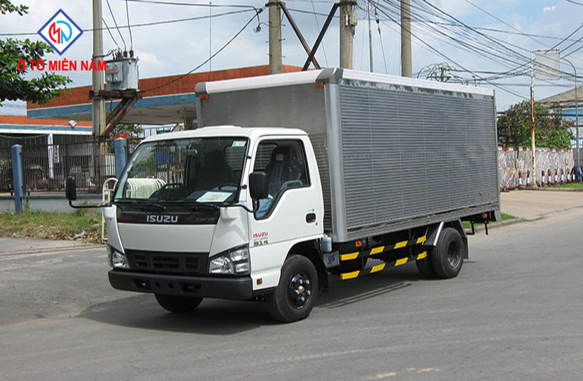 giá xe tải 2 tấn thùng kín