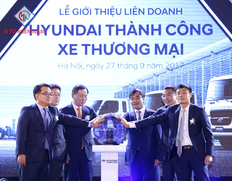 xe tải Hyundai đánh bật đối thủ